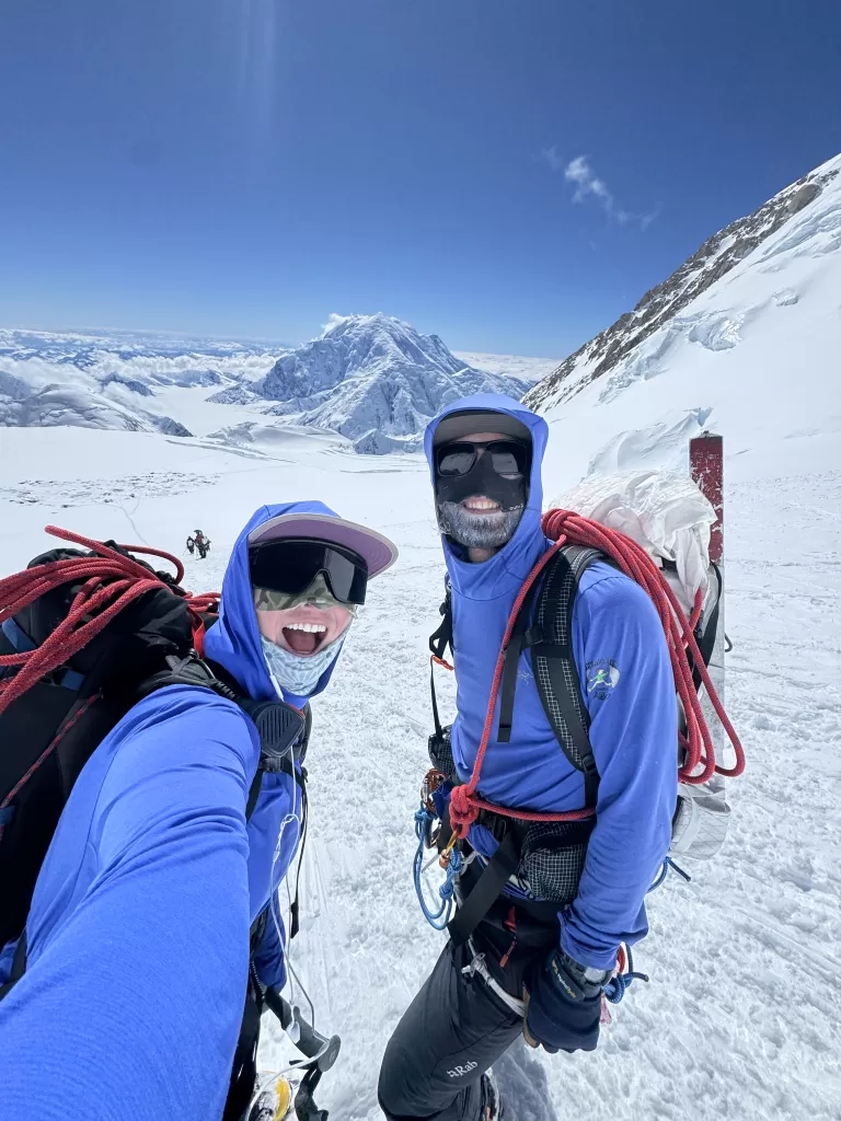 Guide team at the base of the fixed lines